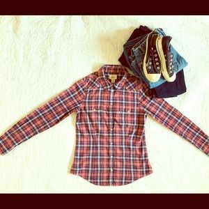 Levi’s Plaid Long Sleeve Button Down Shirt